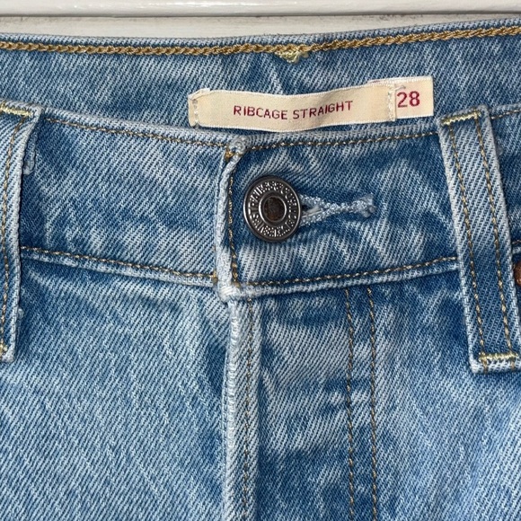 Levi’s Ribcage Straight Jeans Women’s 28 High Rise Light Wash 12” Rise - Picture 3 of 6